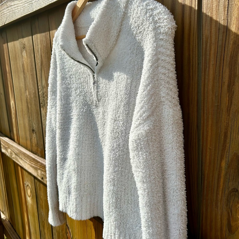 Olive + Oak Fuzzy Soft Knit Zip Neck White Sweater Sz. Small - Picture 3 of 7
